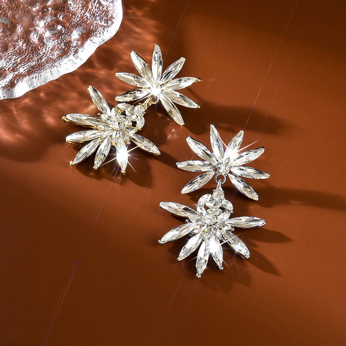 Exaggerated Leaves Tassel Earrings For Women In Red Zinc Alloy