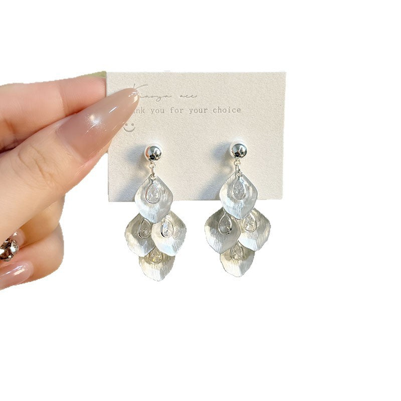 Leaves Earrings For Women In New Style, Silver Copper Design With Zircon Inlay