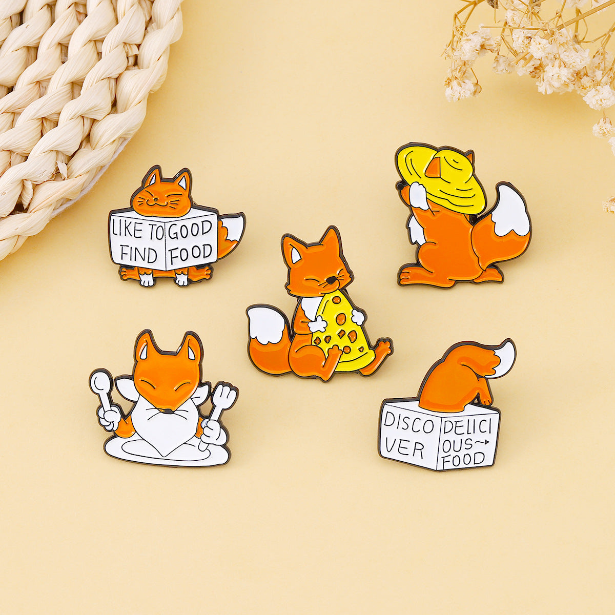 Fox Pin Made Of Alloy Featuring Stoving Varnish Craftsmanship