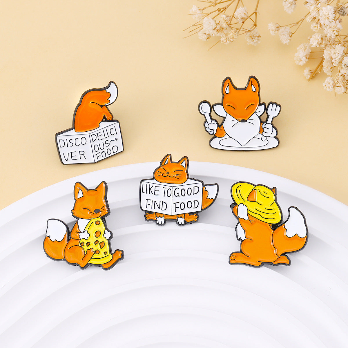 Fox Pin Made Of Alloy Featuring Stoving Varnish Craftsmanship