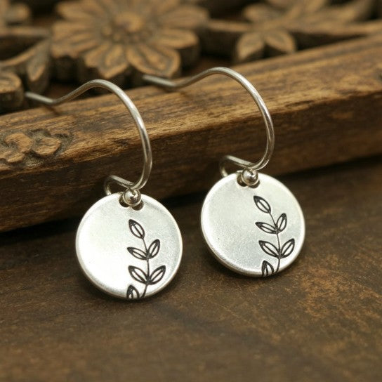 Leaves Earrings For Women Featuring Silver Alloy Material With Electroplated Craft And Zinc Alloy Ear Pins