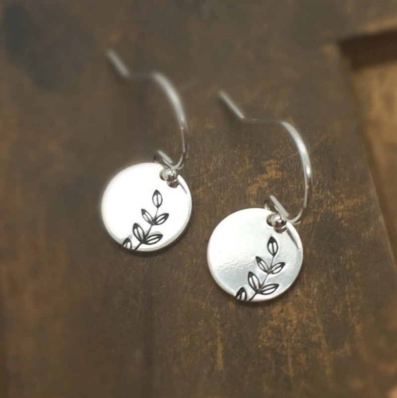 Leaves Earrings For Women Featuring Silver Alloy Material With Electroplated Craft And Zinc Alloy Ear Pins