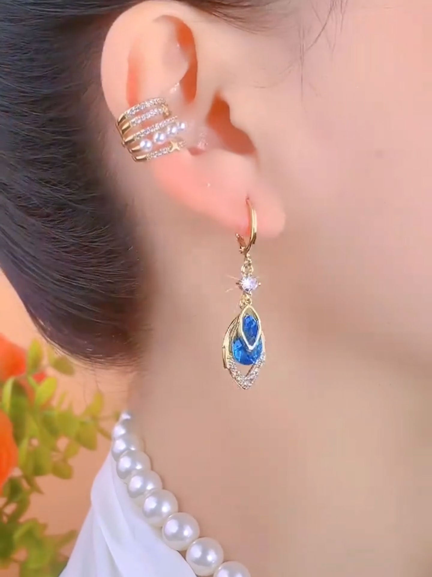 Leaves Earrings For Women Featuring Blue Copper Alloy Design With Zircon Inlay And Copper Ear Pins