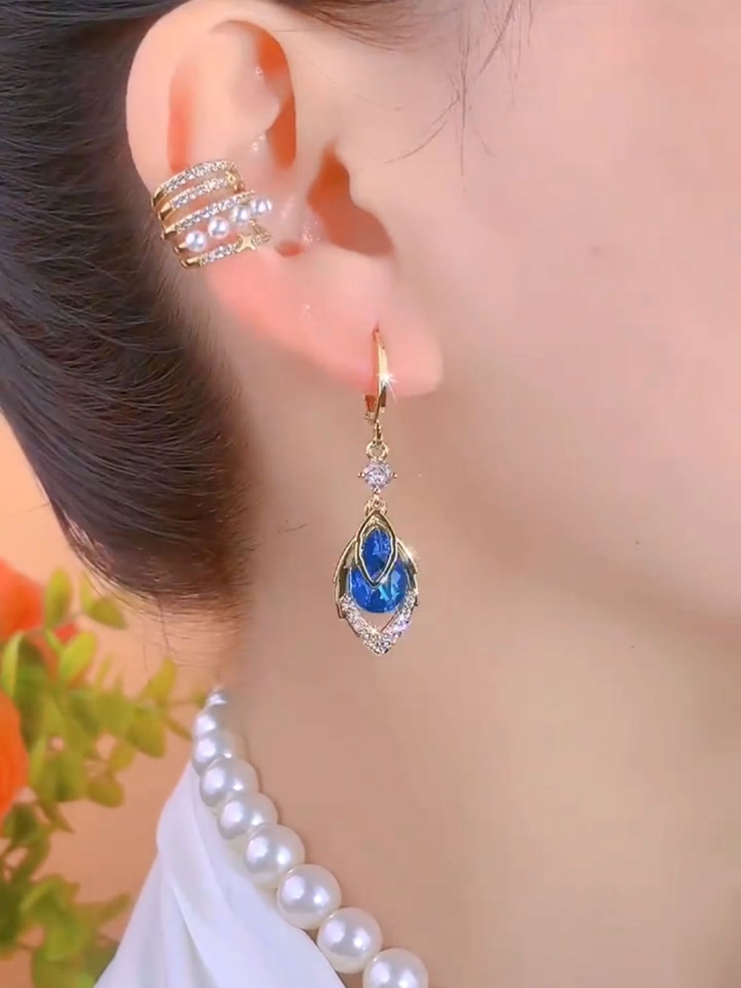 Leaves Earrings For Women Featuring Blue Copper Alloy Design With Zircon Inlay And Copper Ear Pins
