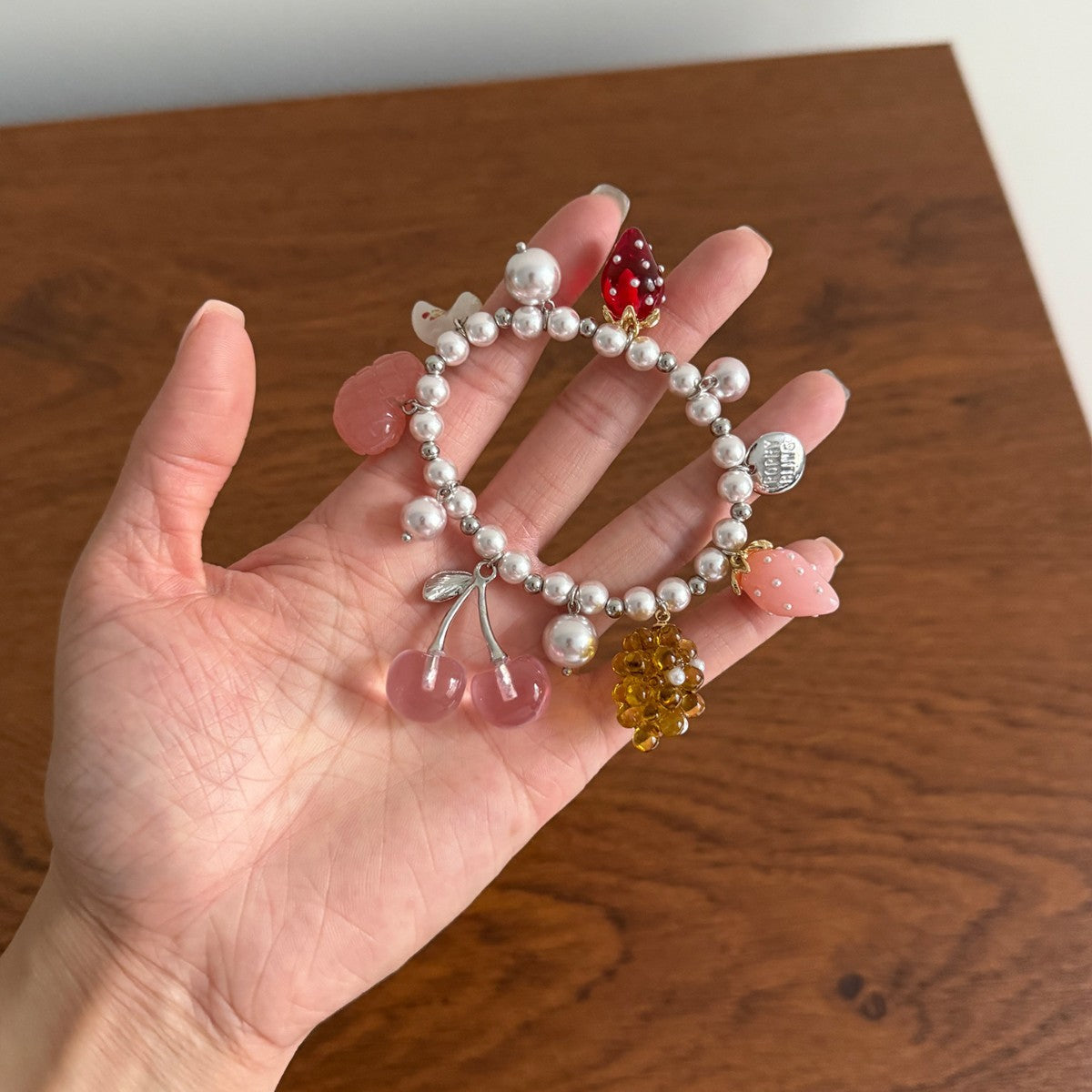 Cherry Beading Bracelets For Women In Sweet Style With Natural Pink Beading Material