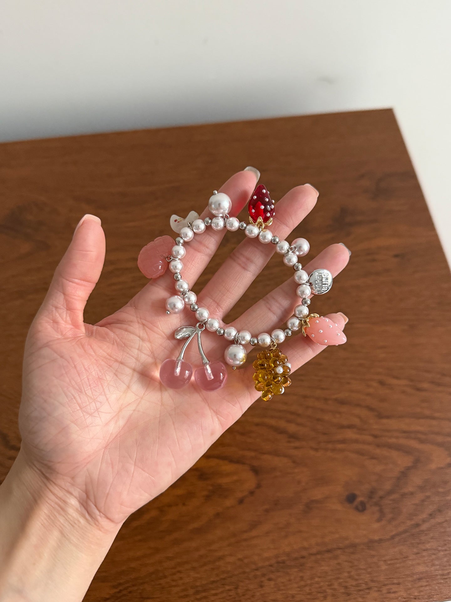 Cherry Beading Bracelets For Women In Sweet Style With Natural Pink Beading Material