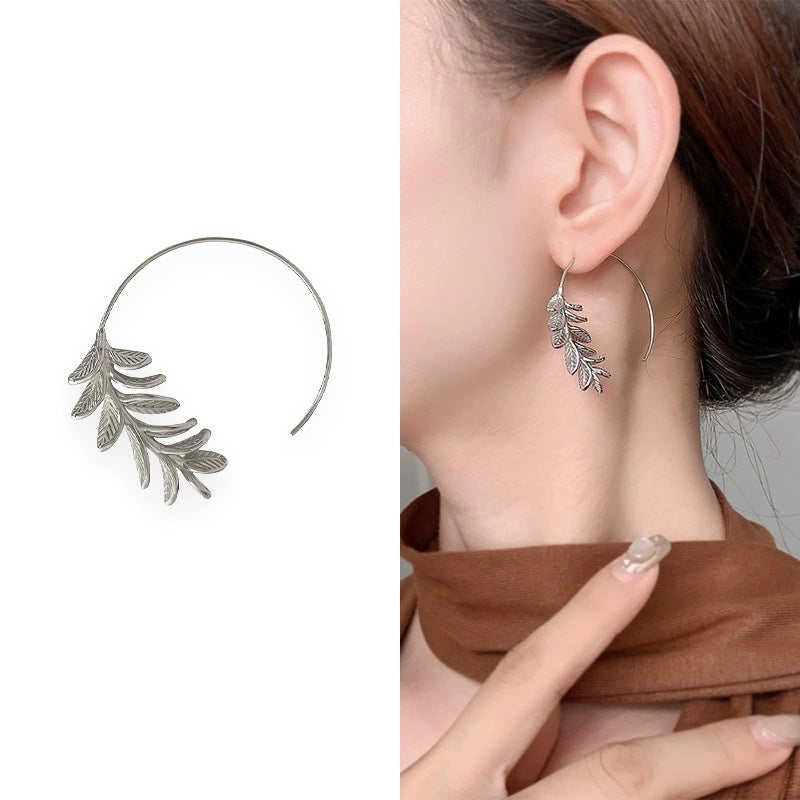 Electroplated Copper Flowers Stud Earrings For Women In Gold