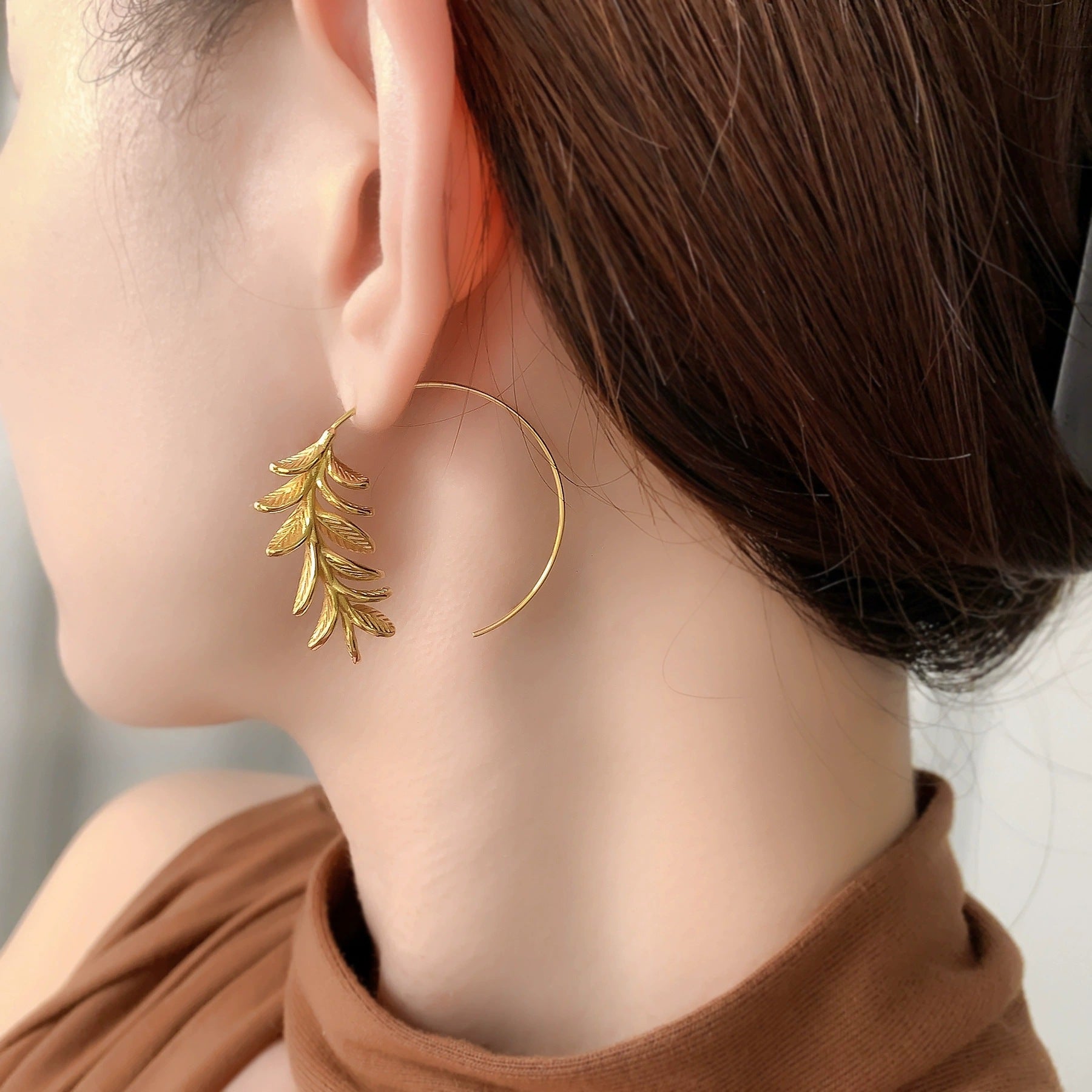 Electroplated Copper Flowers Stud Earrings For Women In Gold