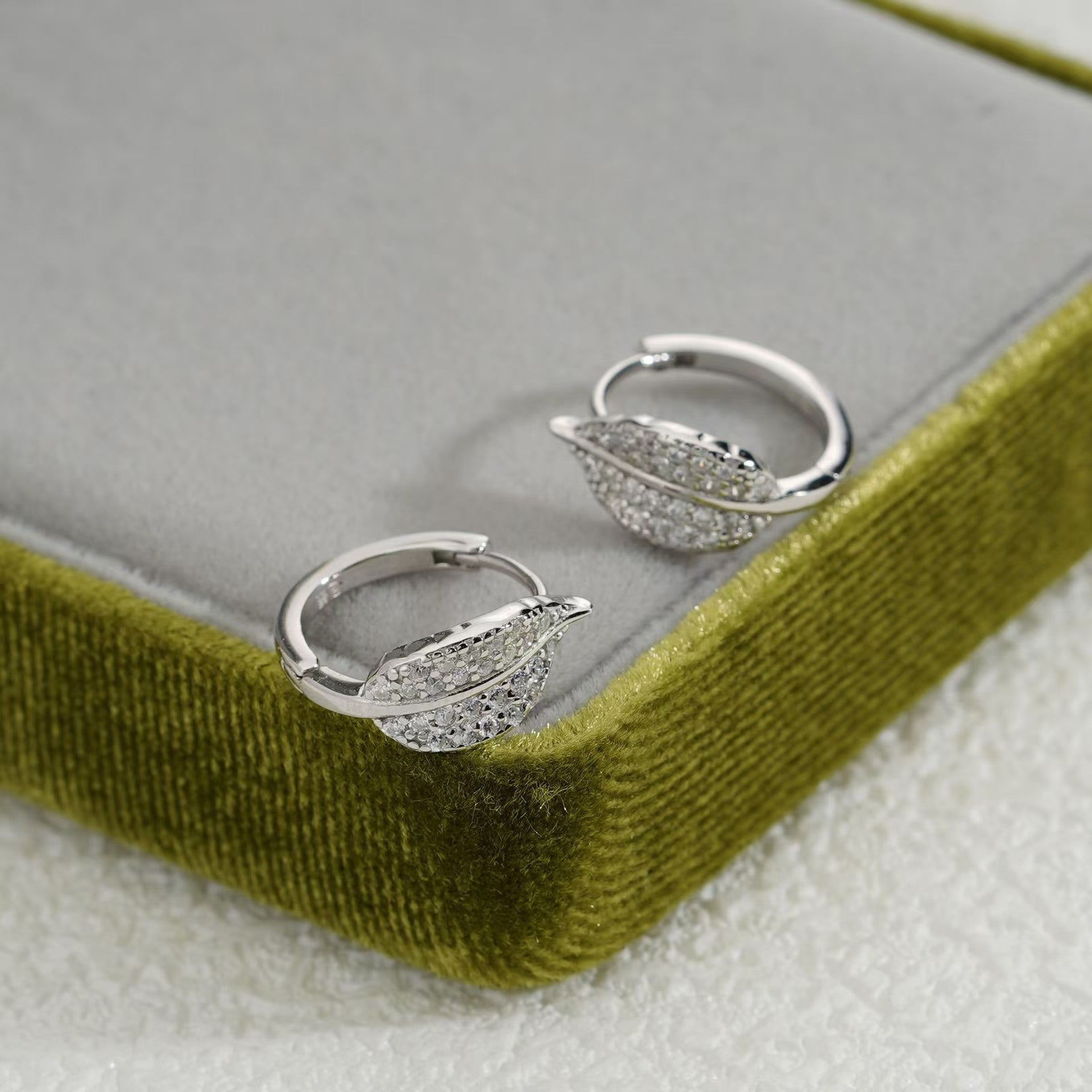 Leaves Earrings For Women In S999 Silver With Gold Plating, Rhinestone Inlay, And 925 Sterling Silver Studs