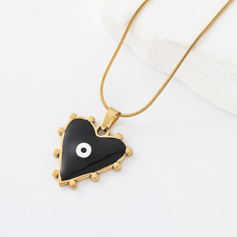 Heart Shape Pendant Necklace In Metal Featuring Elegant Golden Plated Finish For A Stylish Look