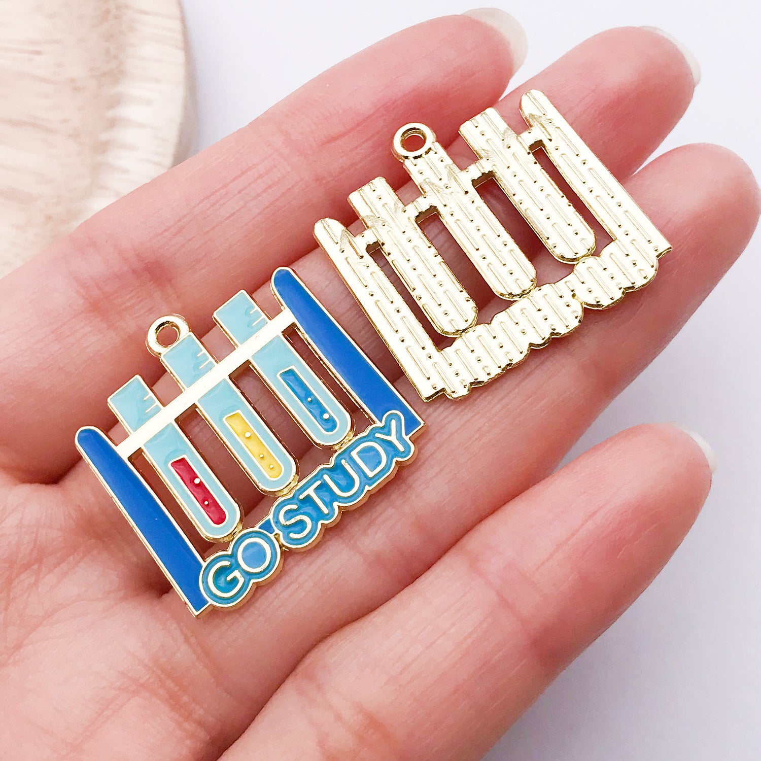 20 PCS Alloy Pendant Book Charms In Blue With Electroplated Finish, Cartoon Style Jewelry Accessories