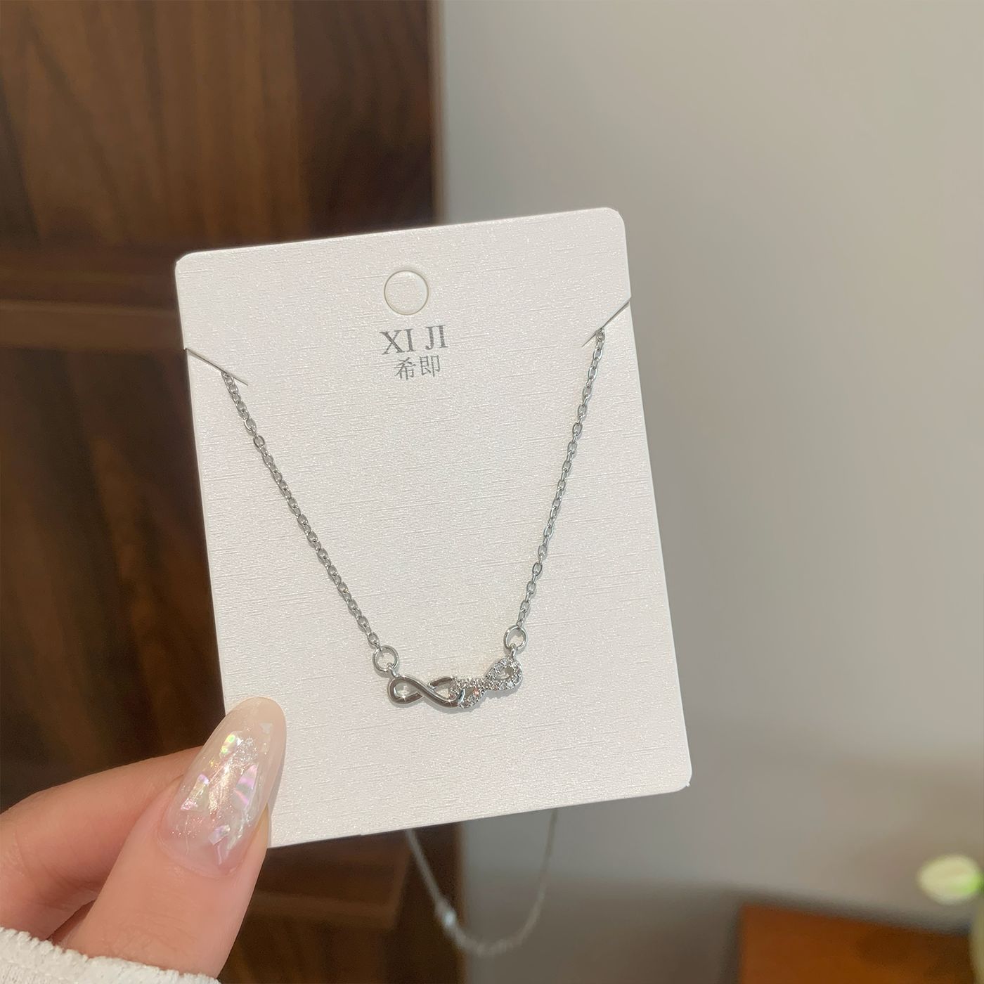 Infinity Gold Copper Choker Necklace For Women With Rhinestones In Simple Style