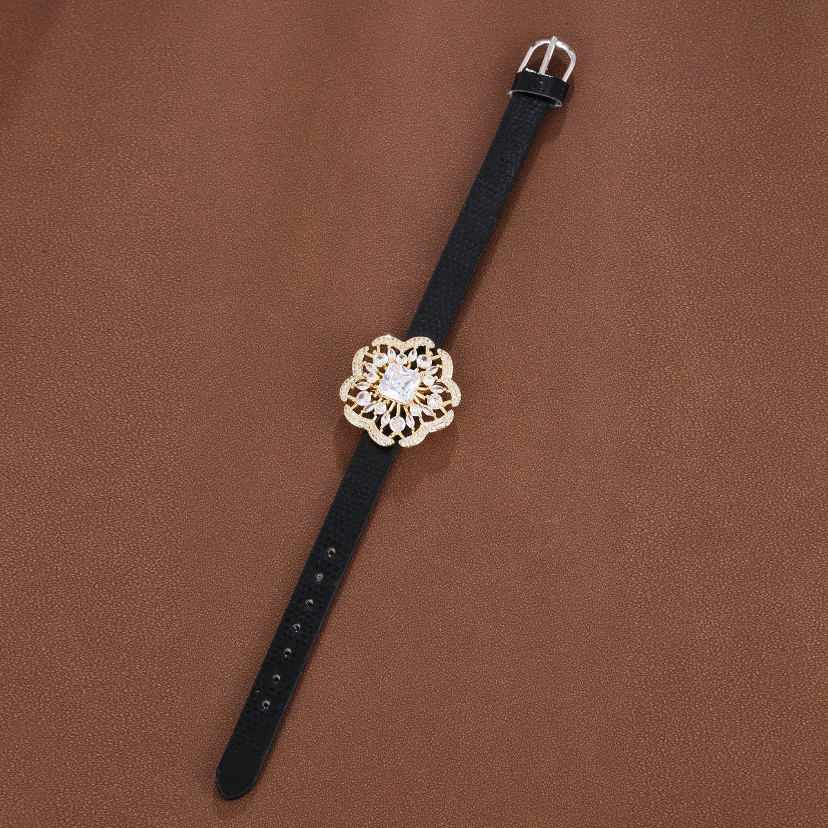 Flowers Copper Bracelet With Zircon Inlay Featuring Leather Rope Chain For Women, Perfect For Travel