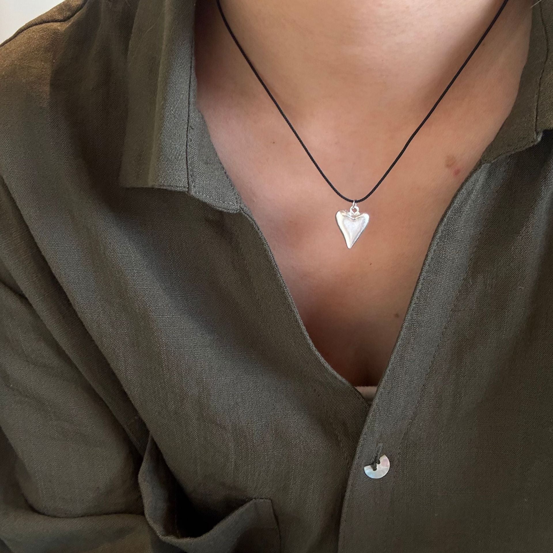 Heart Shape Silver Plated Alloy Necklace For Women In Simple Style With Cord String Chain