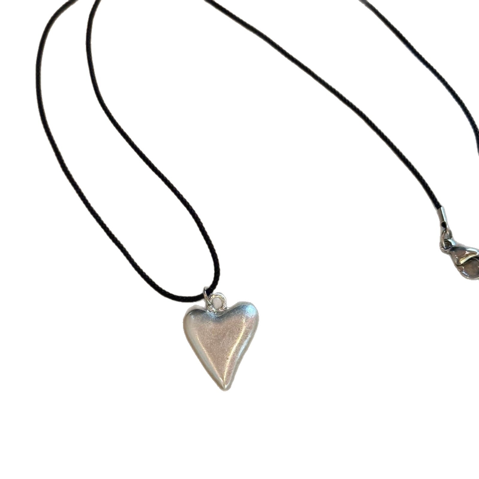 Heart Shape Silver Plated Alloy Necklace For Women In Simple Style With Cord String Chain