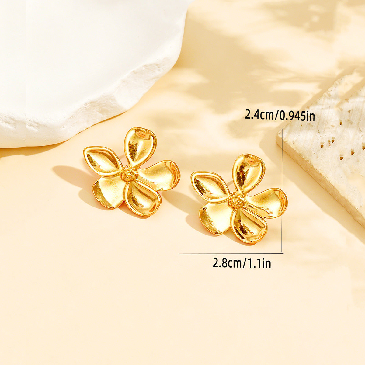 Elegant Flowers Stud Earrings For Women In 304 Stainless Steel With 18K Real Gold PVD Coating