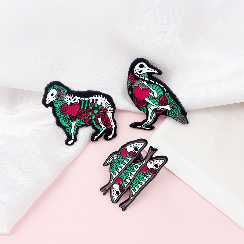 Animal Pin Made Of Alloy Featuring Stoving Varnish Craftsmanship, Perfect For Halloween