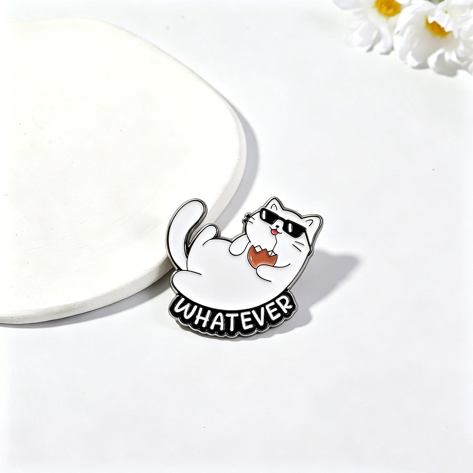 Cat Pin Made Of Zinc Alloy With Stoving Varnish Finish