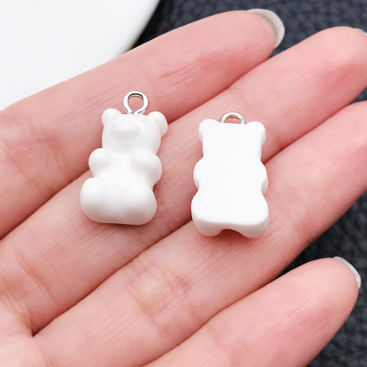 20 PCS Heart Shape Resin Pendants For Jewelry Making, Electroplated Finish, White Color, Sweet Style Accessories