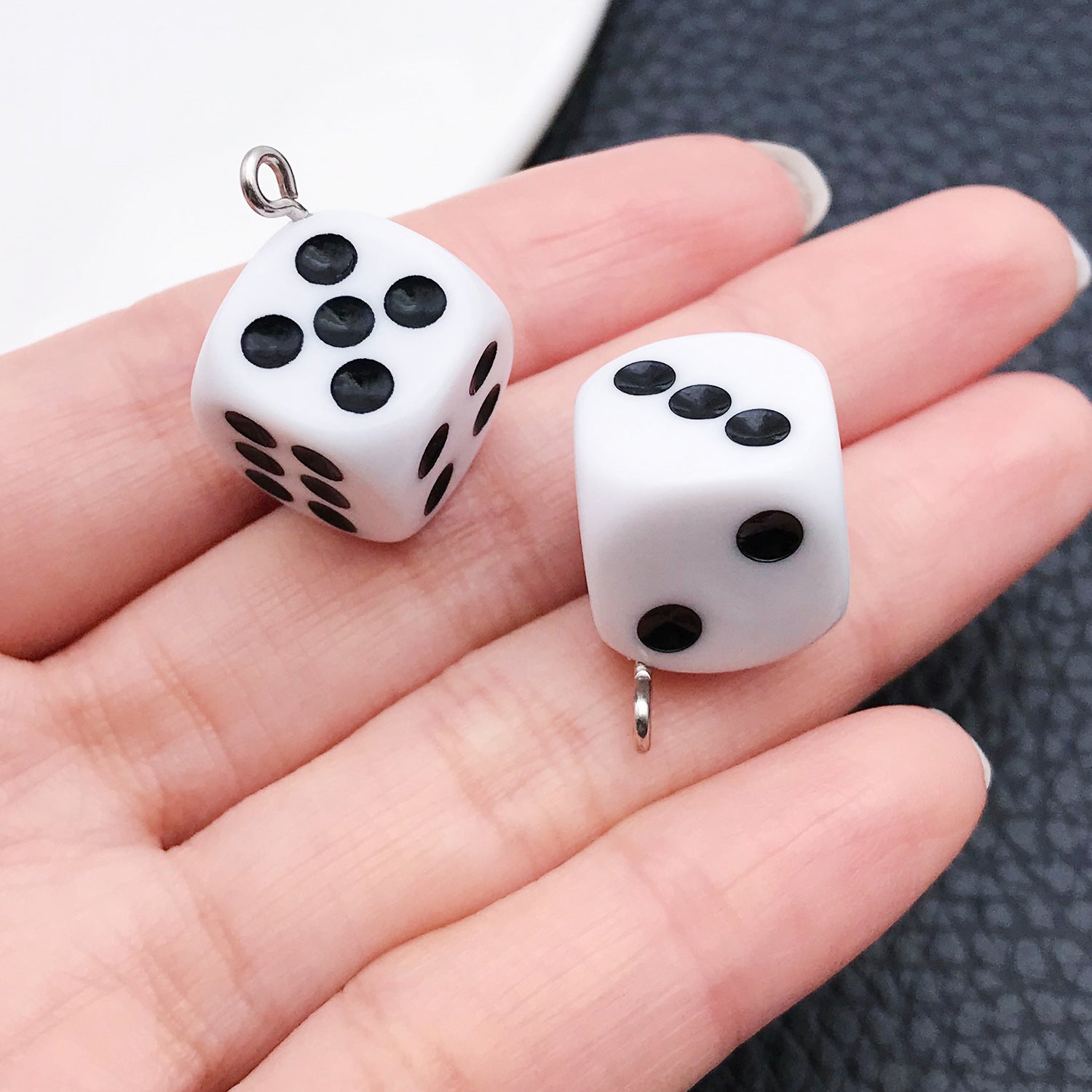 20 PCS Heart Shape Resin Pendants For Jewelry Making, Electroplated Finish, White Color, Sweet Style Accessories