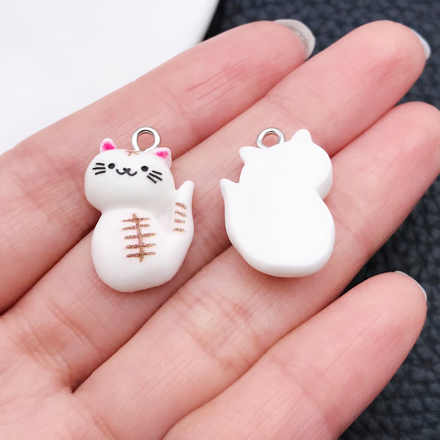 20 PCS Heart Shape Resin Pendants For Jewelry Making, Electroplated Finish, White Color, Sweet Style Accessories