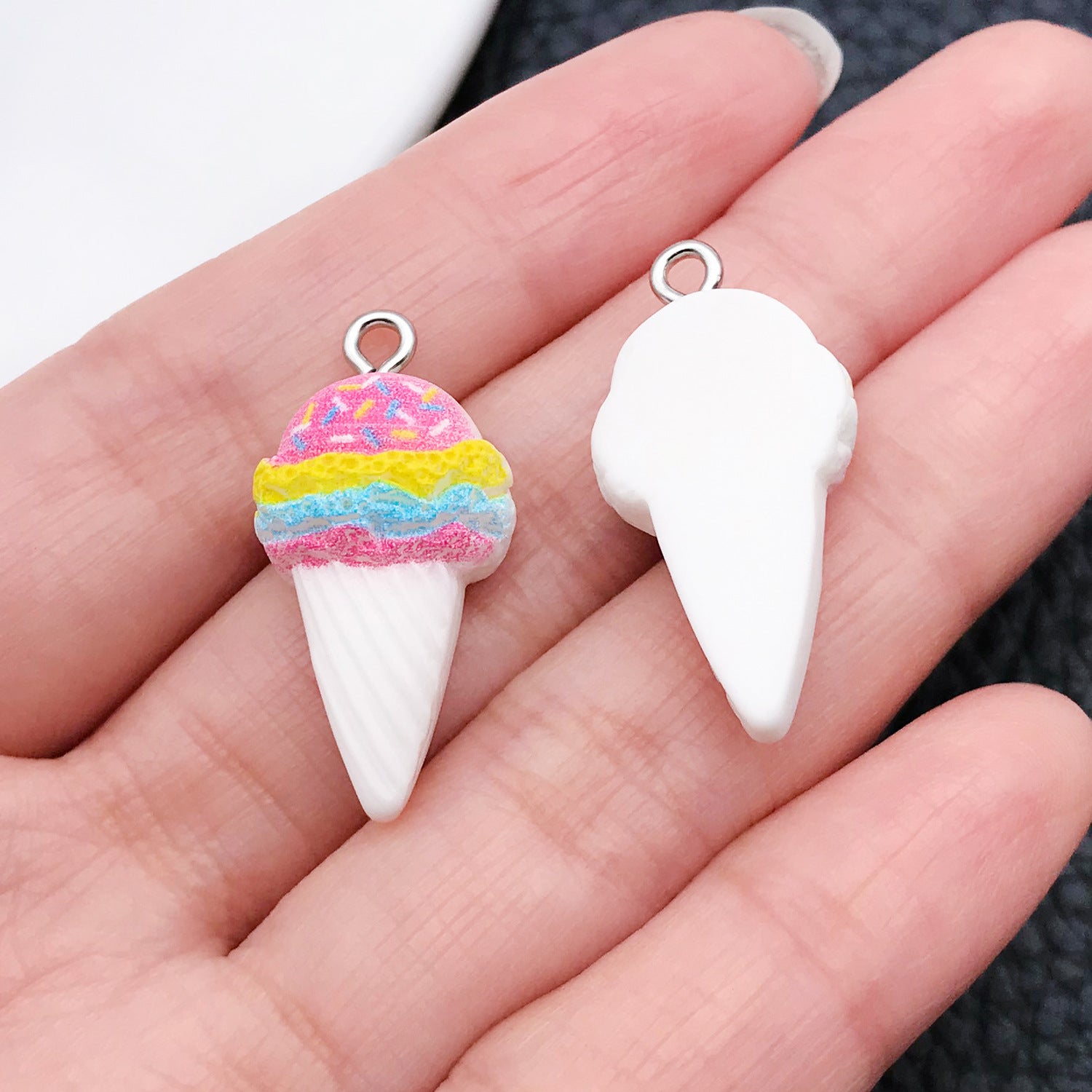 20 PCS Heart Shape Resin Pendants For Jewelry Making, Electroplated Finish, White Color, Sweet Style Accessories