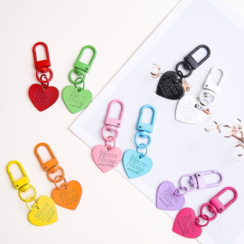 Heart Shape Key Chain With Stoving Varnish Finish In Colour, Featuring Cute Style And Durable Metal Material