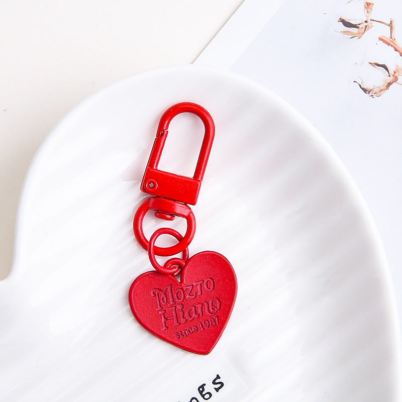 Heart Shape Key Chain With Stoving Varnish Finish In Colour, Featuring Cute Style And Durable Metal Material