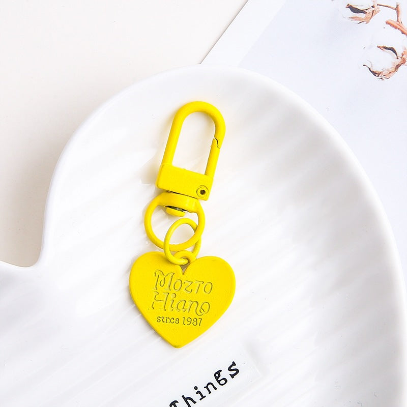 Heart Shape Key Chain With Stoving Varnish Finish In Colour, Featuring Cute Style And Durable Metal Material