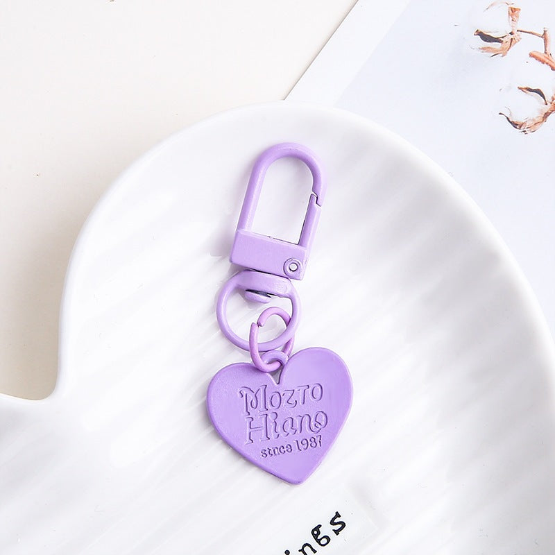 Heart Shape Key Chain With Stoving Varnish Finish In Colour, Featuring Cute Style And Durable Metal Material