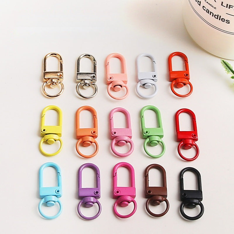 Heart Shape Key Chain With Stoving Varnish Finish In Colour, Featuring Cute Style And Durable Metal Material