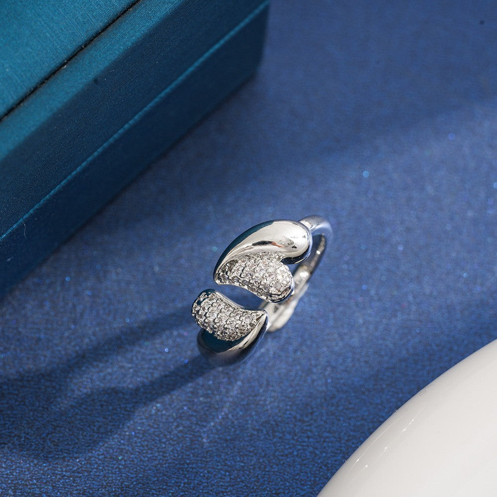 Sweet Style Flowers Rotatable Fidget Ring For Women In Titanium Steel With 18K Real Gold PVD Coating