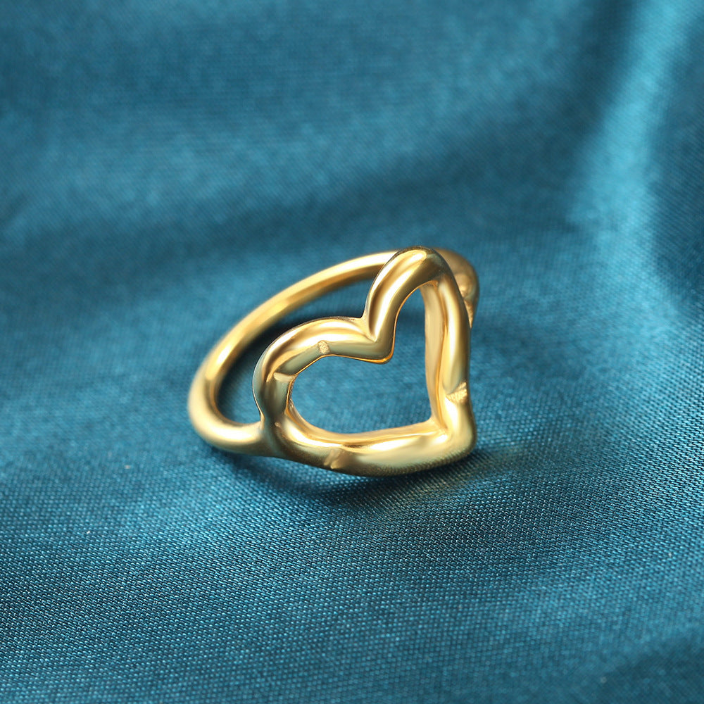 Heart Shape Ring For Women In Steel Color, Simple Style Titanium Steel With Waterproof Non Tarnish Craftsmanship