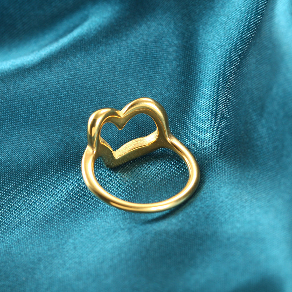 Heart Shape Ring For Women In Steel Color, Simple Style Titanium Steel With Waterproof Non Tarnish Craftsmanship