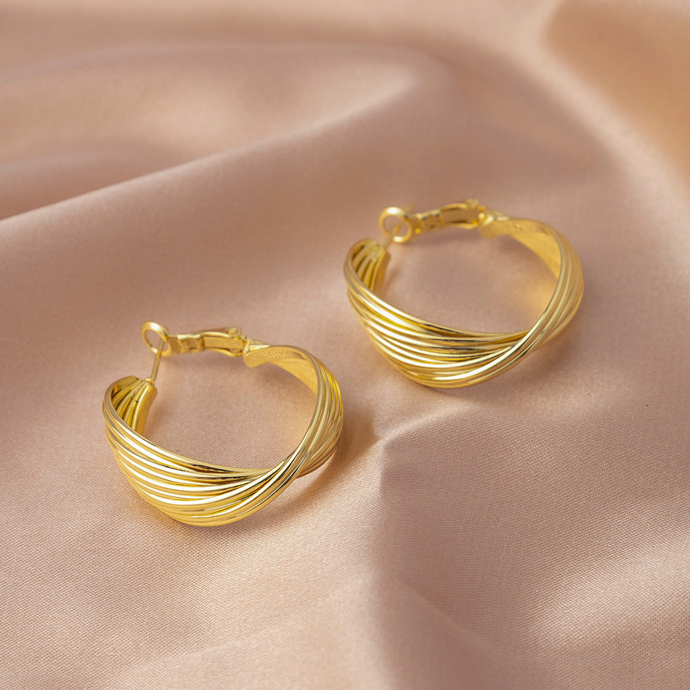 Gold Circle Hoop Earrings For Women With Copper Posts Featuring Exaggerated Style