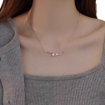 Luxurious Gold Pearl Necklace For Women With Copper Cable Chain And Imitation Pearl Inlay