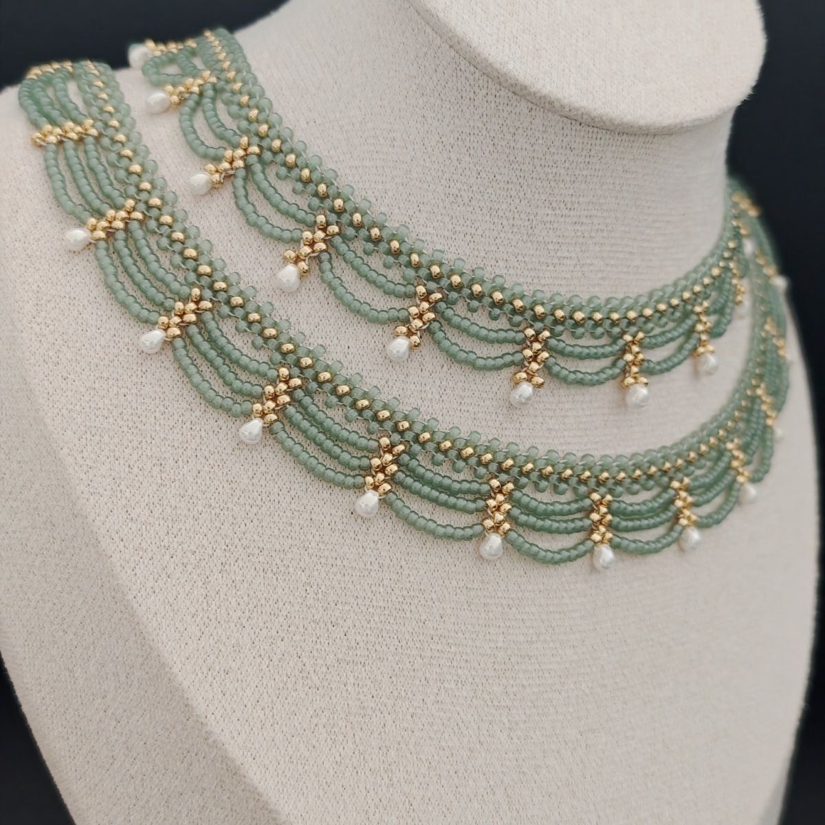 Handmade Vintage Style Green Pearl Layered Necklace For Women With Beaded Chain