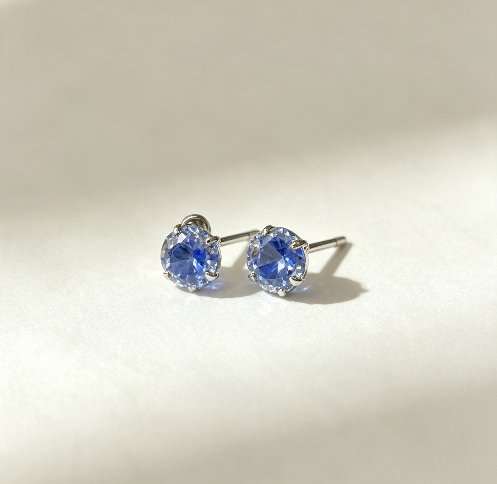 Geometric New Style Stud Earrings For Women, Waterproof Non Tarnish Alloy With Zircon Inlay, 0.03µm-0.05µm Coating Thickness