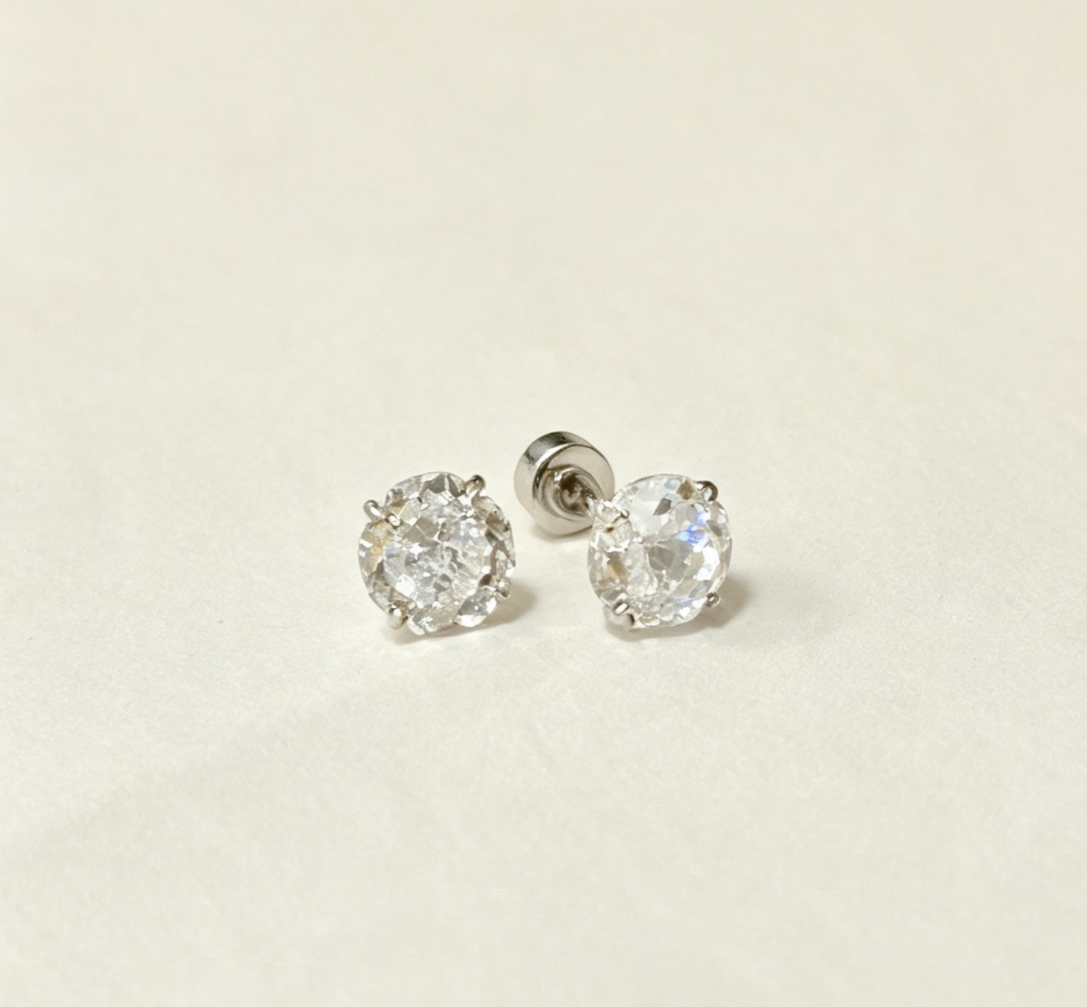 Geometric New Style Stud Earrings For Women, Waterproof Non Tarnish Alloy With Zircon Inlay, 0.03µm-0.05µm Coating Thickness