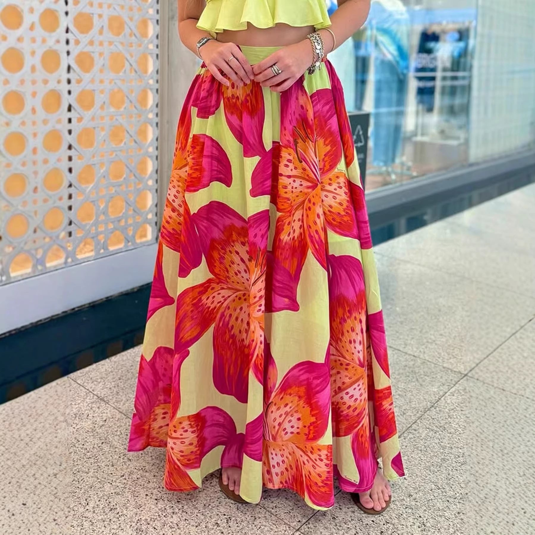 Casual Flowers Pattern Slim Skirt In Polyester Featuring Printing For Spring