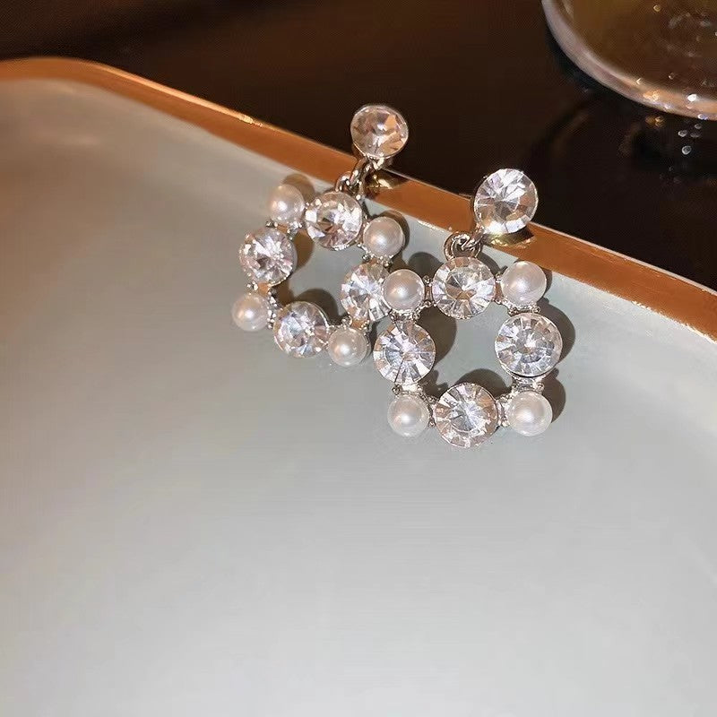Geometric Earrings For Women Featuring Silver Plated Alloy With Zinc Alloy Ear Pins