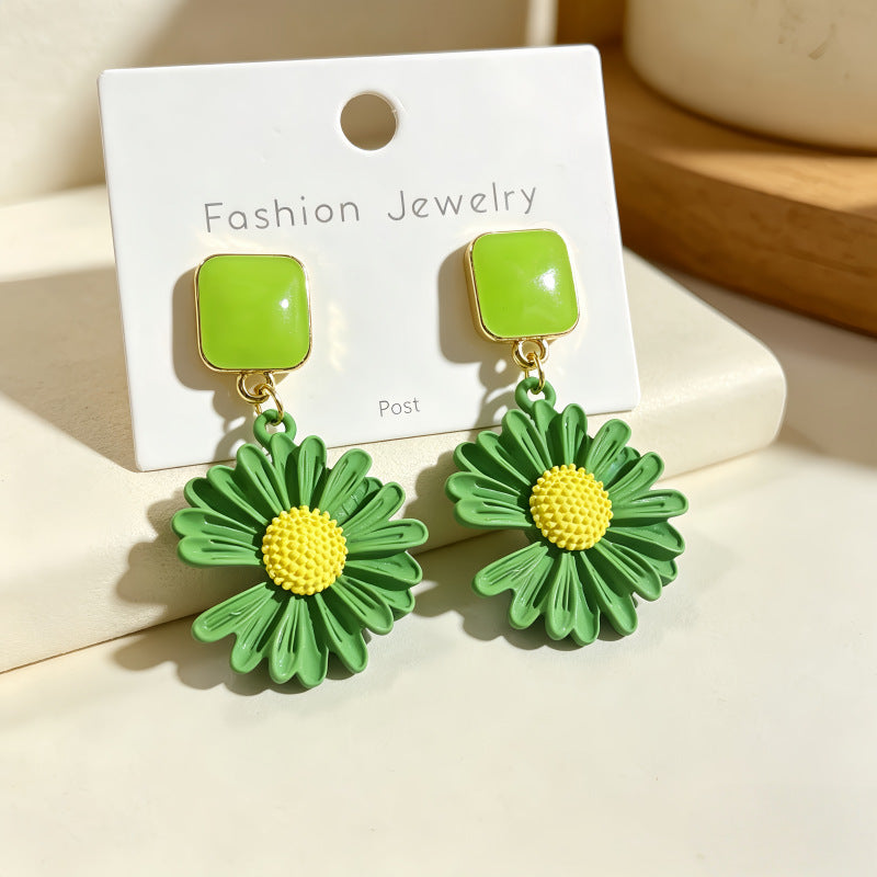 Daisy Earrings For Women In Sweet Style, White Epoxy With Zinc Alloy Material