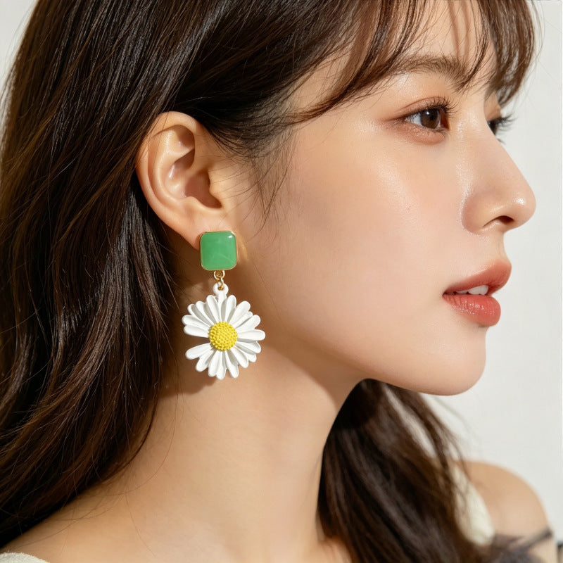 Daisy Earrings For Women In Sweet Style, White Epoxy With Zinc Alloy Material
