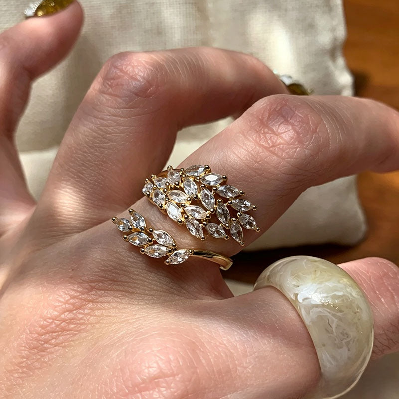 Champagne Alloy Open Rings For Women Featuring Electroplated Grain Design With Resin Inlay