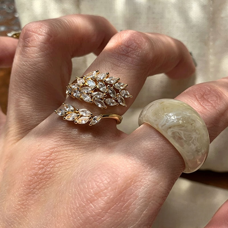 Champagne Alloy Open Rings For Women Featuring Electroplated Grain Design With Resin Inlay