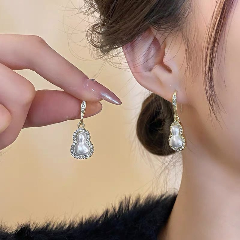 Heart Shape Baroque Style Earrings For Women Featuring Baroque Pearl Inlay And 304 Stainless Steel Posts