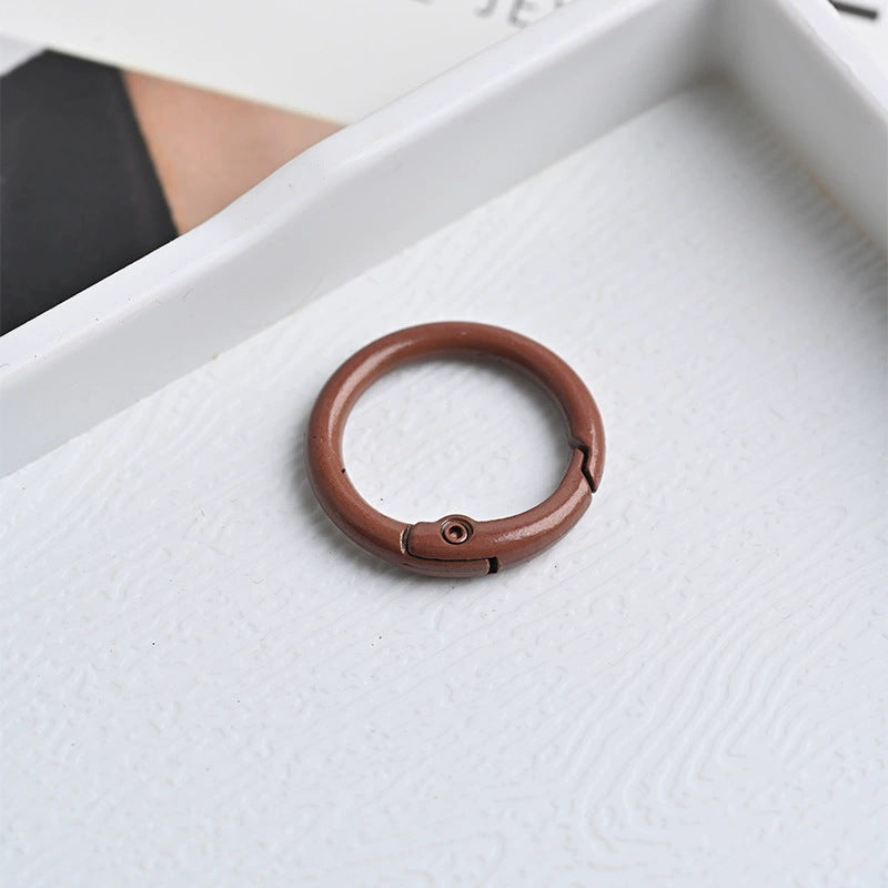 Colour Metal Key Chains In Stylish Design, Perfect For Organizing Keys And Accessories