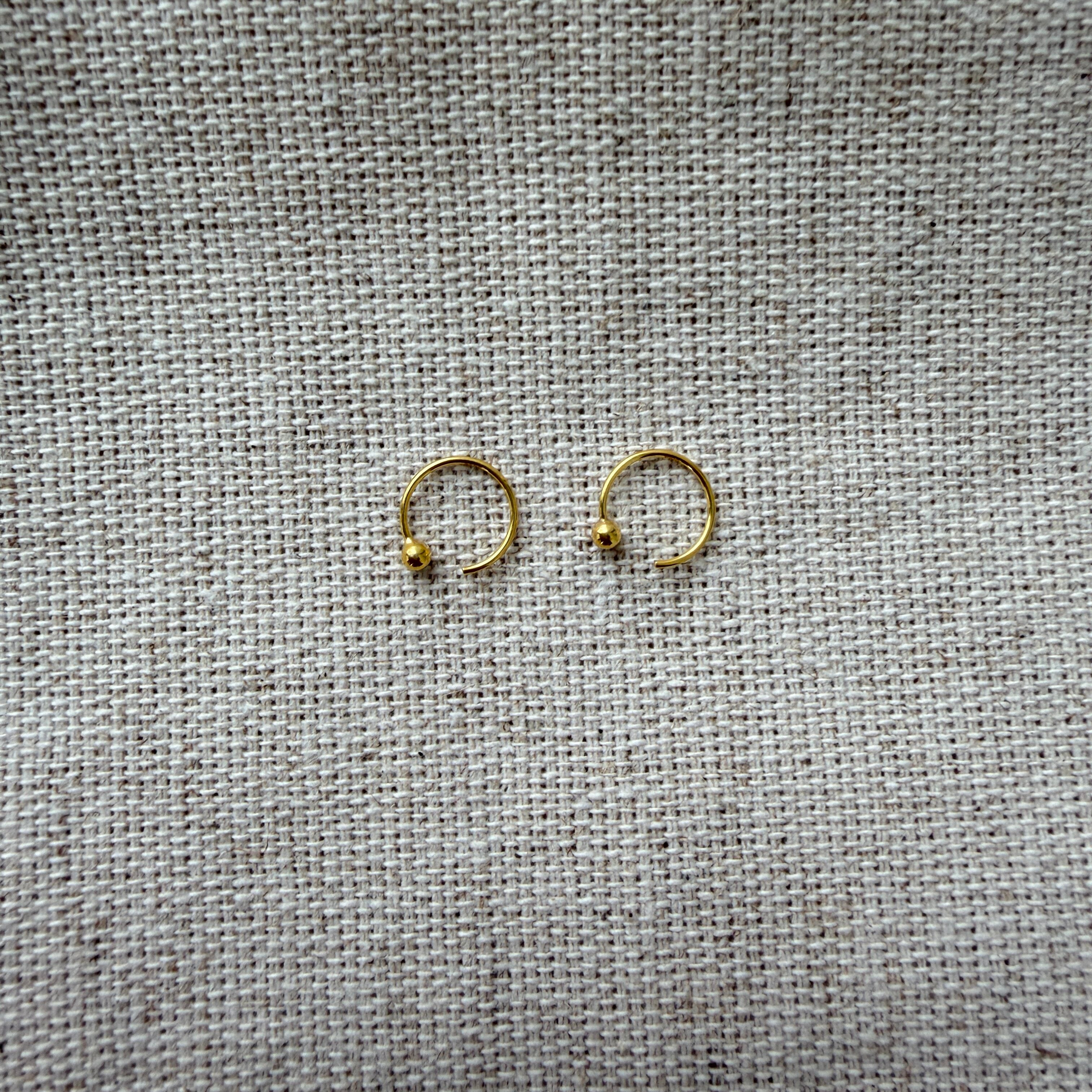 Heart Shape Earrings For Unisex In Gold Featuring 925 Sterling Silver Ear Studs With Simple Style