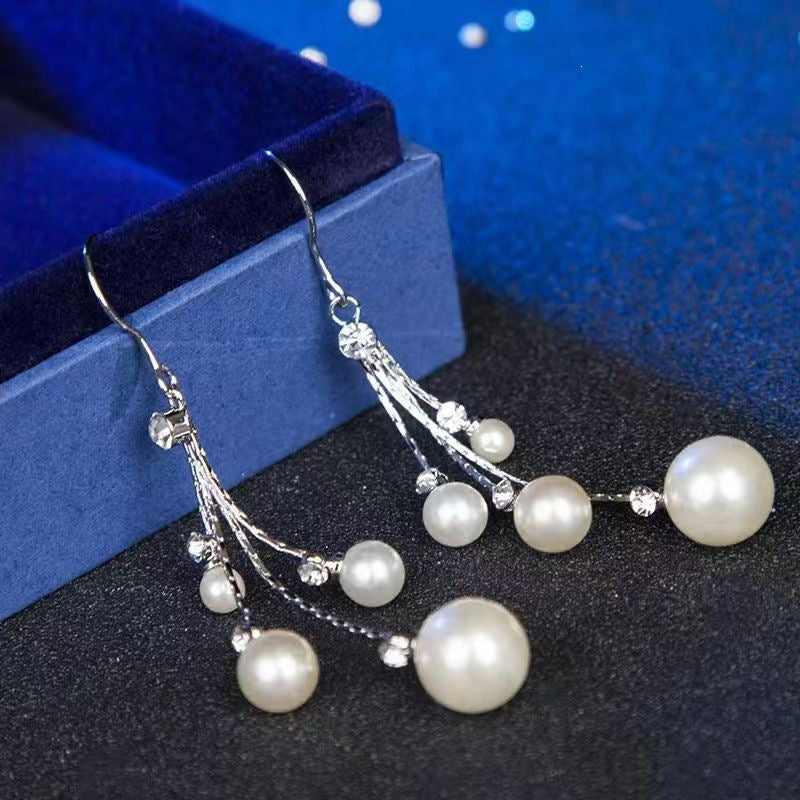 Heart Shape Tassel Drop Earrings For Women In Gold Zinc Alloy Featuring Sweet Style