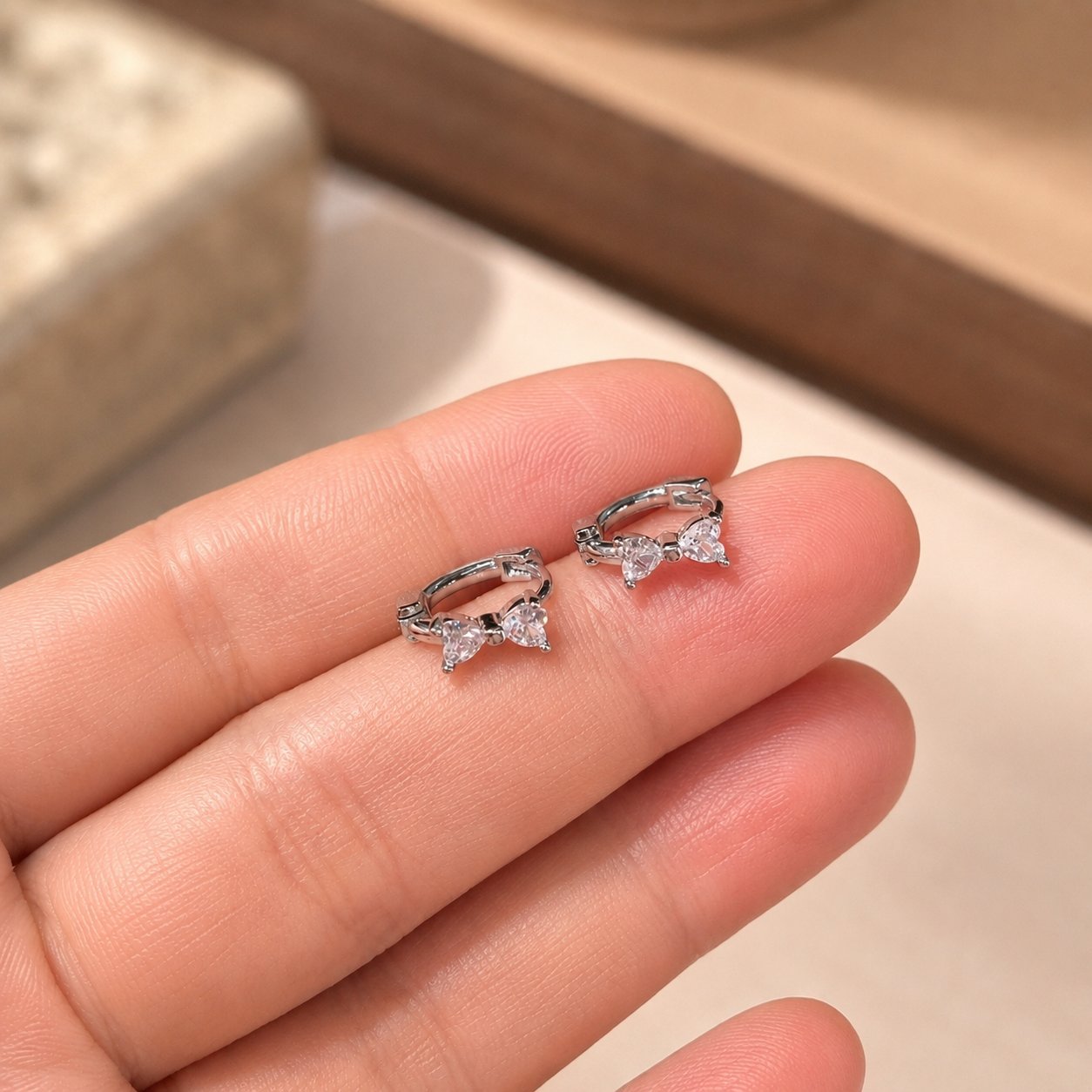 Heart Shape Copper Earrings For Women In Sweet Style, 1 Pair Gold Ear Clips